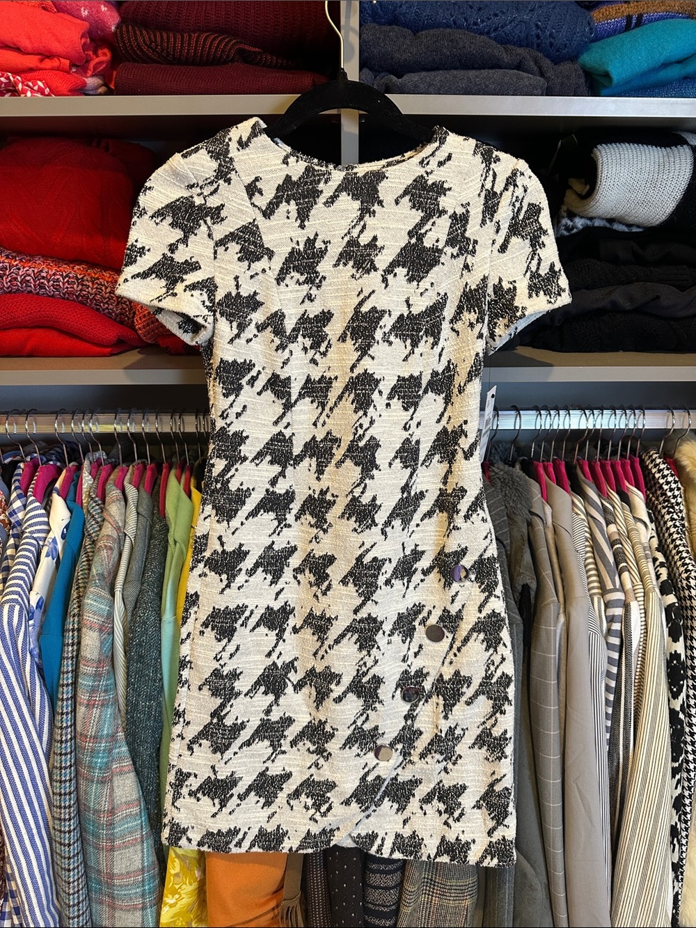 DKNY light gray/black abstract houndstooth short sleeve lined dress size 0P NWT
